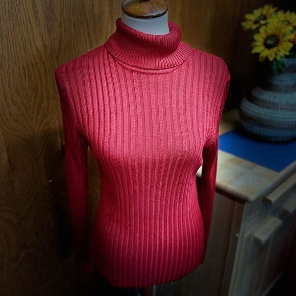 EUV Newman MarcusExclusive Vibrant Red Ribbed Sweater Size Medium #039 - Picture 6 of 6